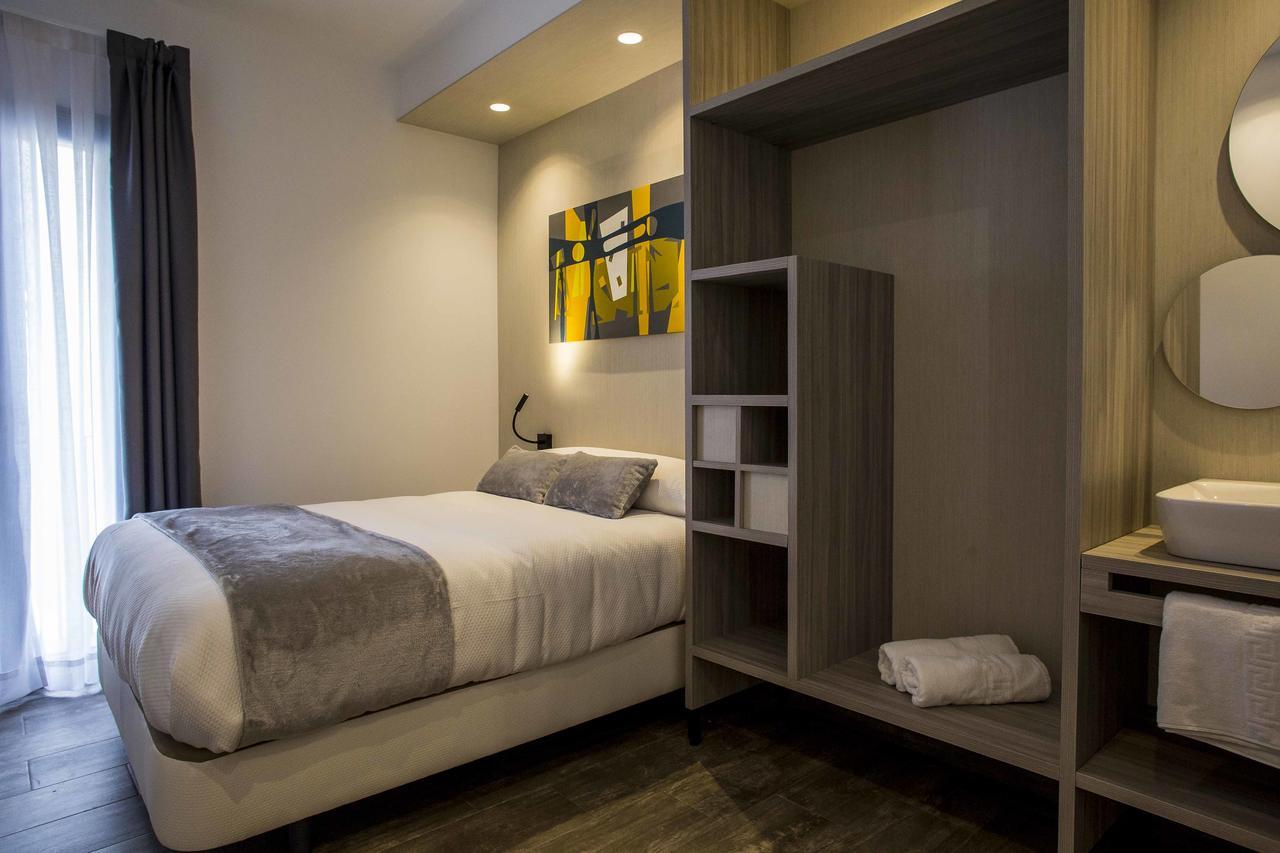 Hostal Sevilla Santa Justa - Adults Only المظهر الخارجي الصورة