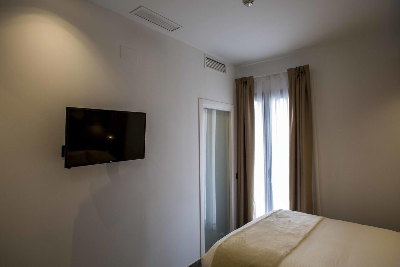 Hostal Sevilla Santa Justa - Adults Only المظهر الخارجي الصورة