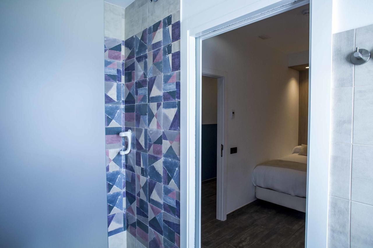 Hostal Sevilla Santa Justa - Adults Only المظهر الخارجي الصورة