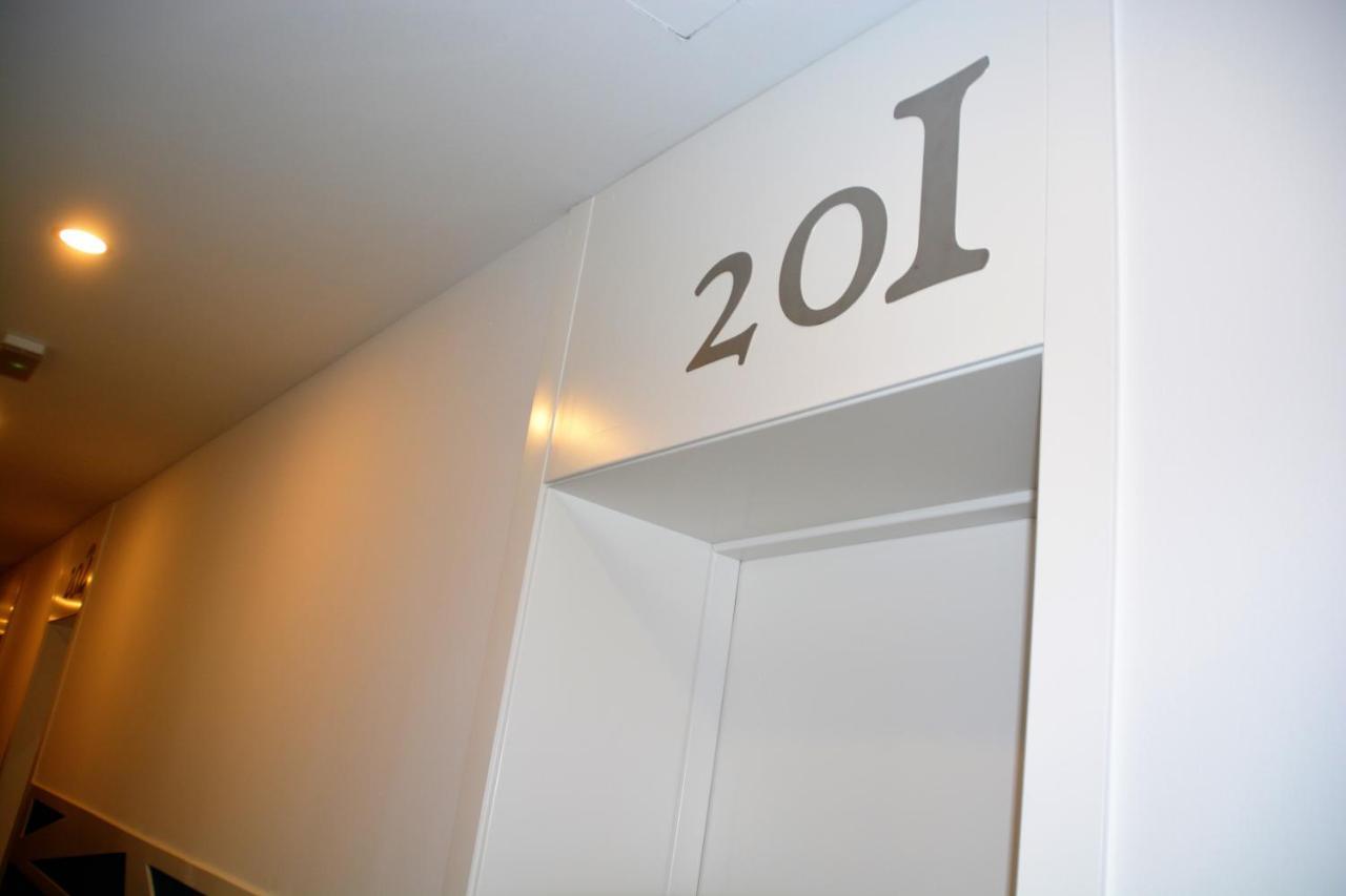 Hostal Sevilla Santa Justa - Adults Only المظهر الخارجي الصورة